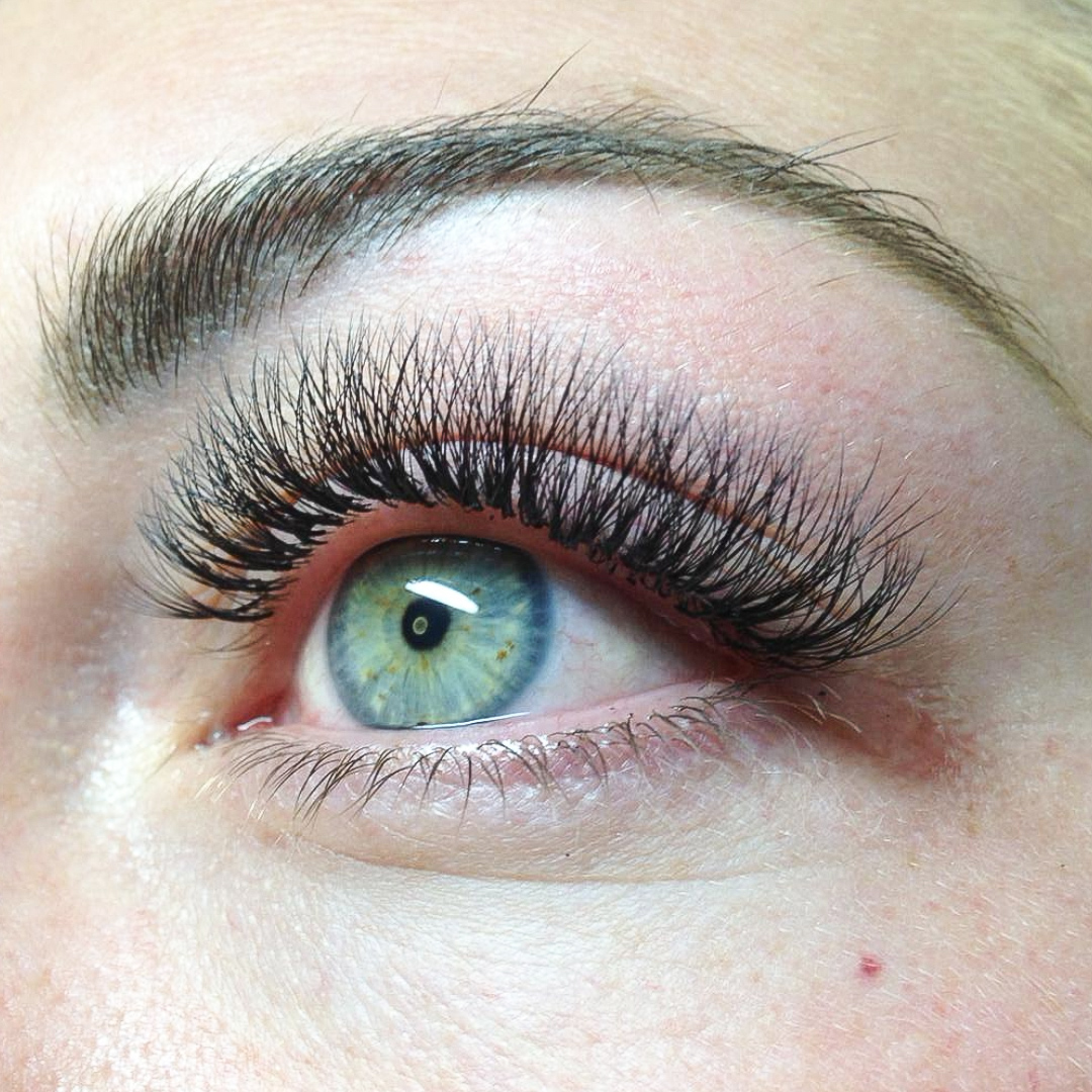Volume Lash Extensions Canberra Adelaide Darwin Browz and Beauty